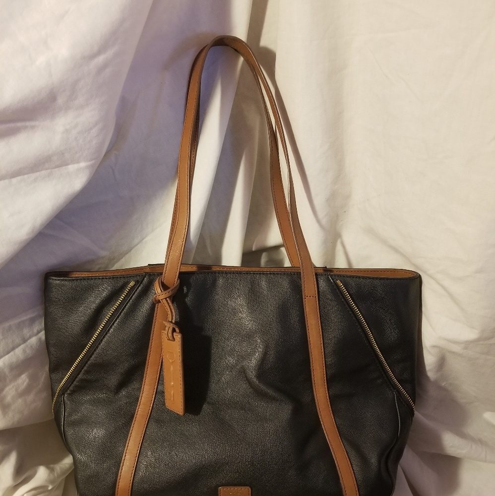 Fossil Gwen shopper black saffiano bonus wallet!